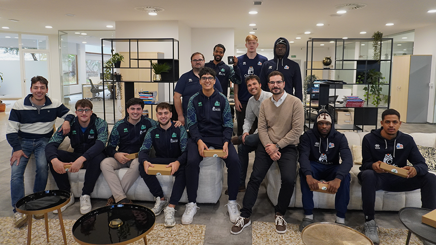 El Avenida Xoborg visita nuestras oficinas: trabajo en equipo dentro y fuera de la cancha_imagen